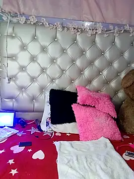 Snapshot of ZARAY_1118 chatting on 03/01/26, 02:02 ZARAY 1118 online show from 03/01/26, 02:02