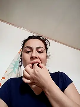 vanessa-titisM online show from 12/02/25, 03:40