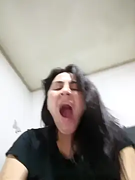 vanessa-titisM online show from 02/16/26, 03:57