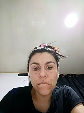 Snapshot of vanessa-titisM chatting on 03/13/26, 04:30 vanessa-titisM online show from 03/13/26, 04:30