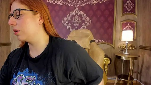 Helenstanford online show from 09/19/25, 01:01