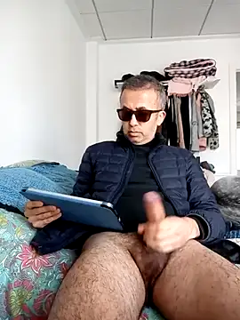 EmilioTaladdro online show from 02/03/26, 11:59