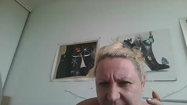 Snapshot of Bakala93 chatting on 05/09/26, 01:49 Bakala93 online show from 05/09/26, 01:49