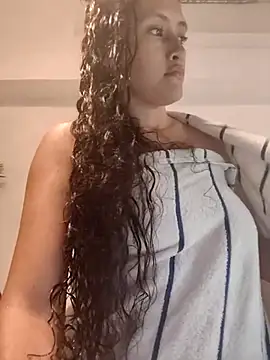 ArielBlossom    online show from 11/27/25, 11:18