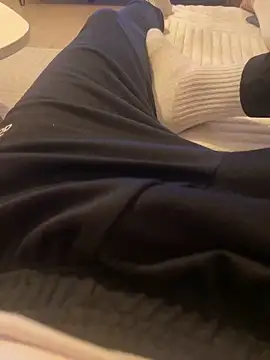 Snapshot of Milike_93 chatting on 03/29/26, 08:20 Milike 93 online show from 03/29/26, 08:20