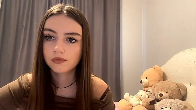 CatherinDream online show from 10/28/25, 03:21