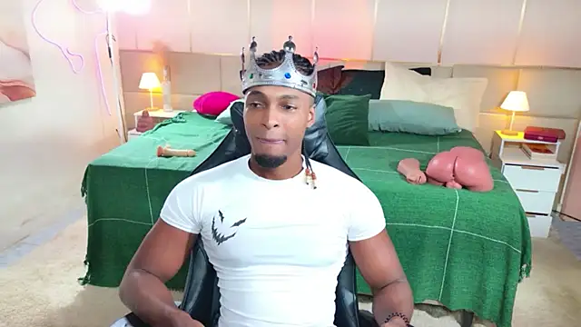 Snapshot of SoHighAngel chatting on 04/07/26, 01:28 SoHighAngel online show from 04/07/26, 01:28