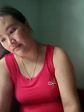 Snapshot of Tamara-a chatting on 04/13/26, 12:27 Tamara-a online show from 04/13/26, 12:27