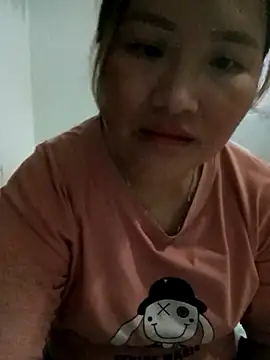 Snapshot of Tamara-a chatting on 04/19/26, 11:31 Tamara-a online show from 04/19/26, 11:31