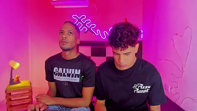 Snapshot of Lucky_boys__X chatting on 10/26/25, 12:11 Lucky boys X online show from 10/26/25, 12:11