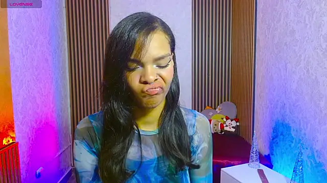 Snapshot of Miagates_tay chatting on 11/16/25, 03:45 Miagates tay online show from 11/16/25, 03:45