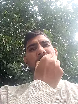 Snapshot of snadycam chatting on 10/07/25, 07:27 snadycam online show from 10/07/25, 07:27