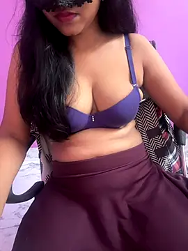 hottylizaa online show from 10/23/25, 03:39