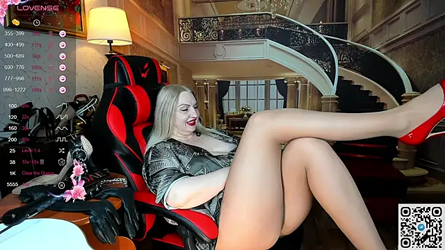 Nina Devillle online show from 03/27/26, 11:21