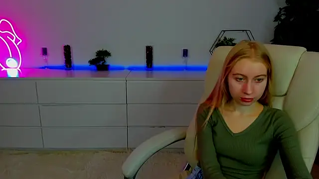 Alina Blonde online show from 10/15/25, 05:40