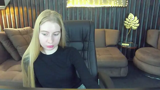 Alina Blonde online show from 03/27/26, 06:41