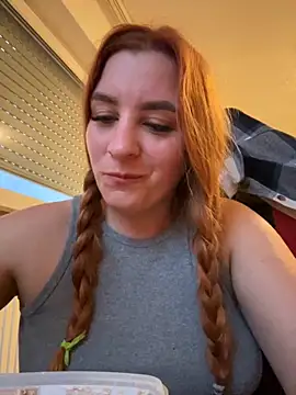 Snapshot of Anastasia2027 chatting on 09/24/25, 04:54 Anastasia2027 online show from 09/24/25, 04:54