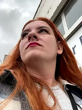 Snapshot of Anastasia2027 chatting on 09/27/25, 03:06 Anastasia2027 online show from 09/27/25, 03:06