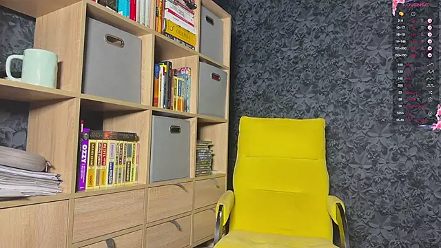 AzureEyes online show from 10/12/25, 04:28