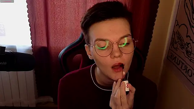 KrisNeal online show from 10/05/25, 09:07