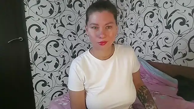 YourEmilie online show from 10/23/25, 09:52