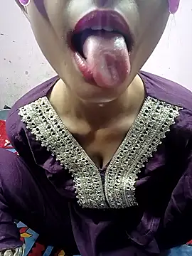 Snapshot of Hotcp6 chatting on 03/19/26, 09:02 Hotcp6 online show from 03/19/26, 09:02