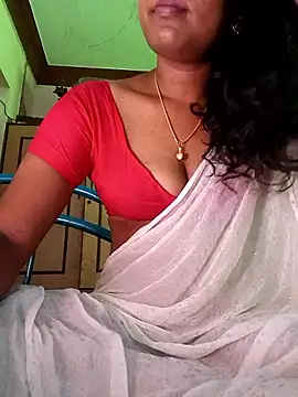 Snapshot of Tamil_Kavitha chatting on 04/20/26, 04:48 Tamil Kavitha online show from 04/20/26, 04:48