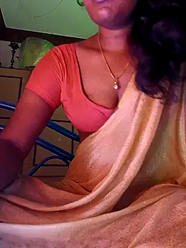 Snapshot of Tamil_Kavitha chatting on 04/21/26, 05:03 Tamil Kavitha online show from 04/21/26, 05:03