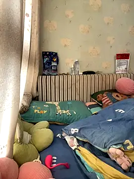 xiuchun100 online show from 11/20/25, 12:33