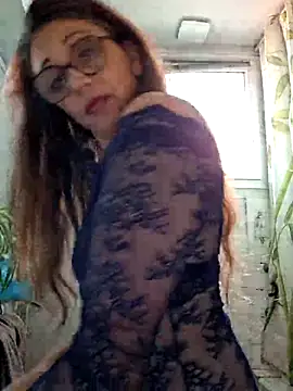 Snapshot of ChouqxxxCoreleone chatting on 12/16/25, 01:38 ChouqxxxCoreleone online show from 12/16/25, 01:38