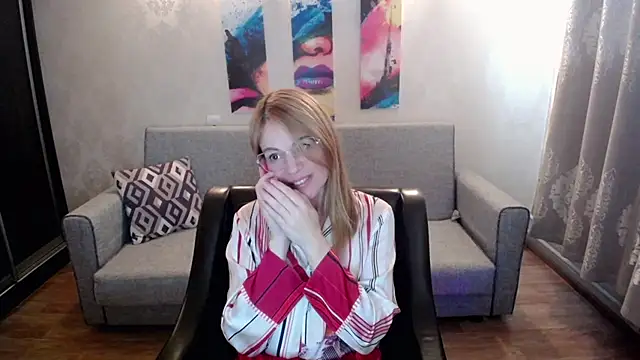 shy hot cat online show from 09/23/25, 09:12