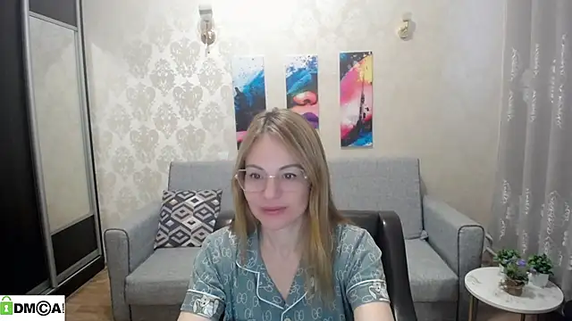 shy hot cat online show from 11/07/25, 07:41