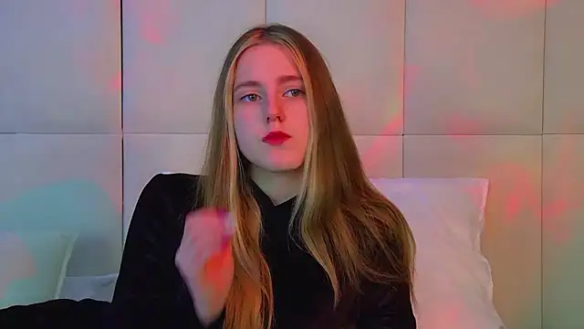 Snapshot of LexiBookwell chatting on 02/27/26, 06:35 LexiBookwell online show from 02/27/26, 06:35