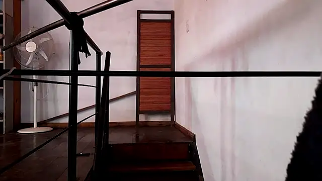 Snapshot of ObeyLust chatting on 09/15/25, 02:06 ObeyLust online show from 09/15/25, 02:06