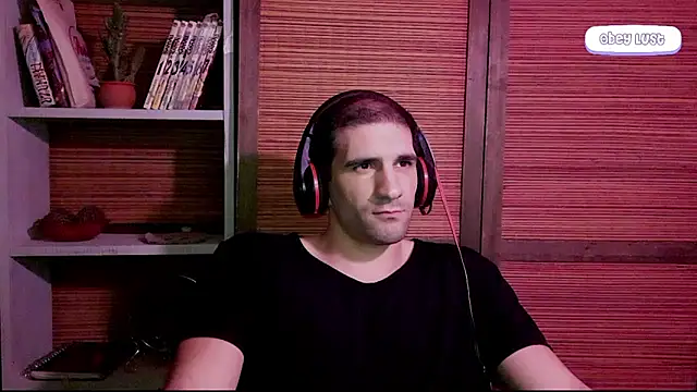 Snapshot of ObeyLust chatting on 09/18/25, 03:08 ObeyLust online show from 09/18/25, 03:08