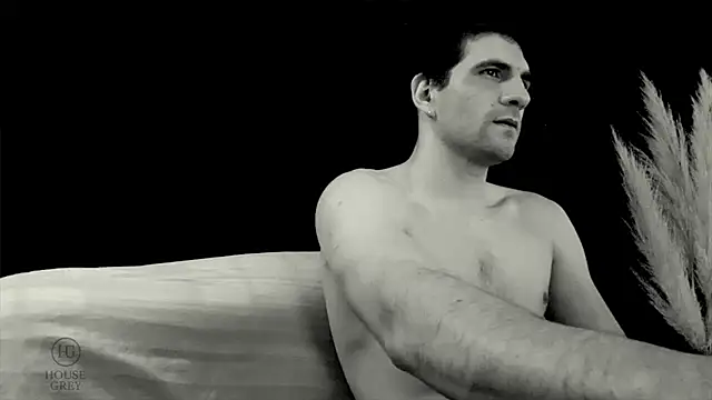 Snapshot of ObeyLust chatting on 10/03/25, 04:26 ObeyLust online show from 10/03/25, 04:26