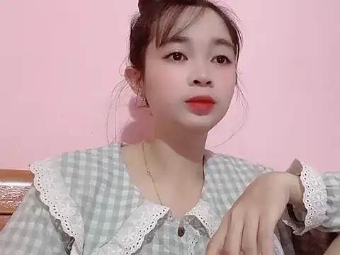 Suna7383 online show from 10/27/25, 05:17