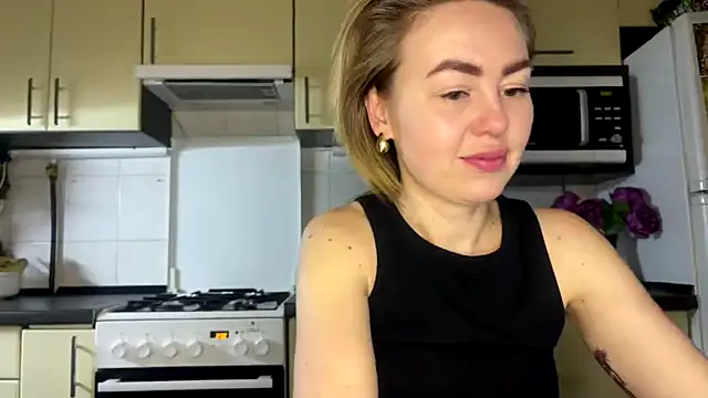 MartaLuna  online show from 03/06/26, 09:11