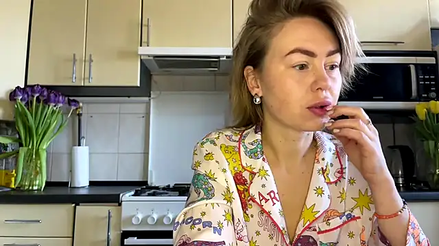 MartaLuna  online show from 03/10/26, 08:41