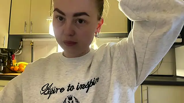 MartaLuna  online show from 04/10/26, 03:50