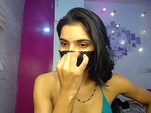 Snapshot of Sweetangle24 chatting on 10/04/25, 08:40 Sweetangle24 online show from 10/04/25, 08:40