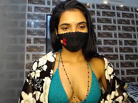 Snapshot of Sweetangle24 chatting on 11/09/25, 07:45 Sweetangle24 online show from 11/09/25, 07:45