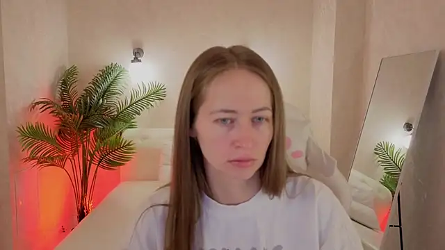 Snapshot of bella_li__ chatting on 03/26/26, 01:33 bella li online show from 03/26/26, 01:33