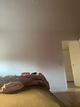 douceebene online show from 10/28/25, 03:47