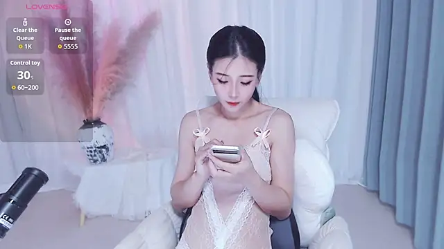 Qiyue99 online show from 09/19/25, 12:02