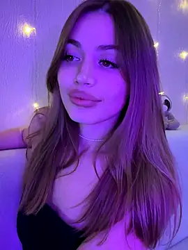 Elizabeth Tay online show from 11/11/25, 05:24