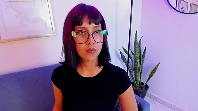 Snapshot of Siaa_rosee chatting on 10/22/25, 07:57 Siaa rosee online show from 10/22/25, 07:57