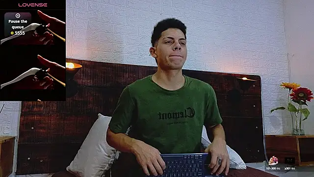 JhosuaVega online show from 10/05/25, 12:31