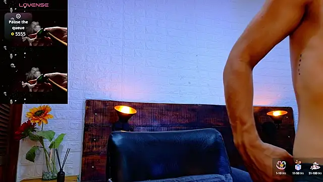 JhosuaVega online show from 10/28/25, 10:01