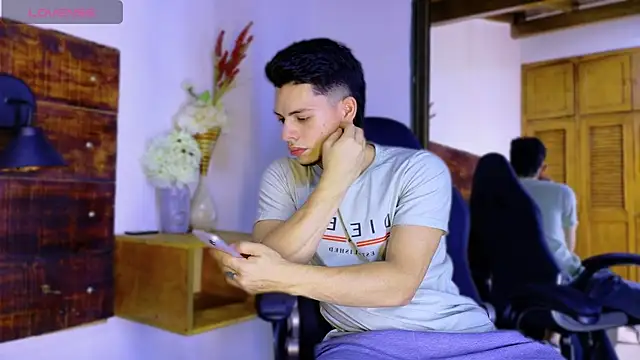 JhosuaVega online show from 04/11/26, 02:16